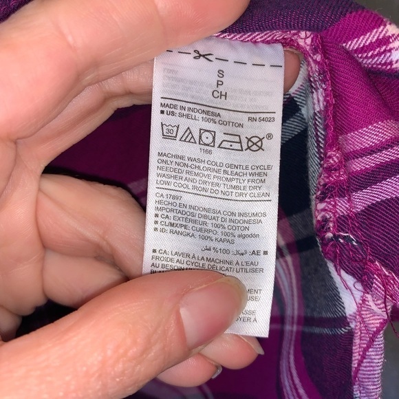 Womens old navy plaid button down small - Picture 3 of 5